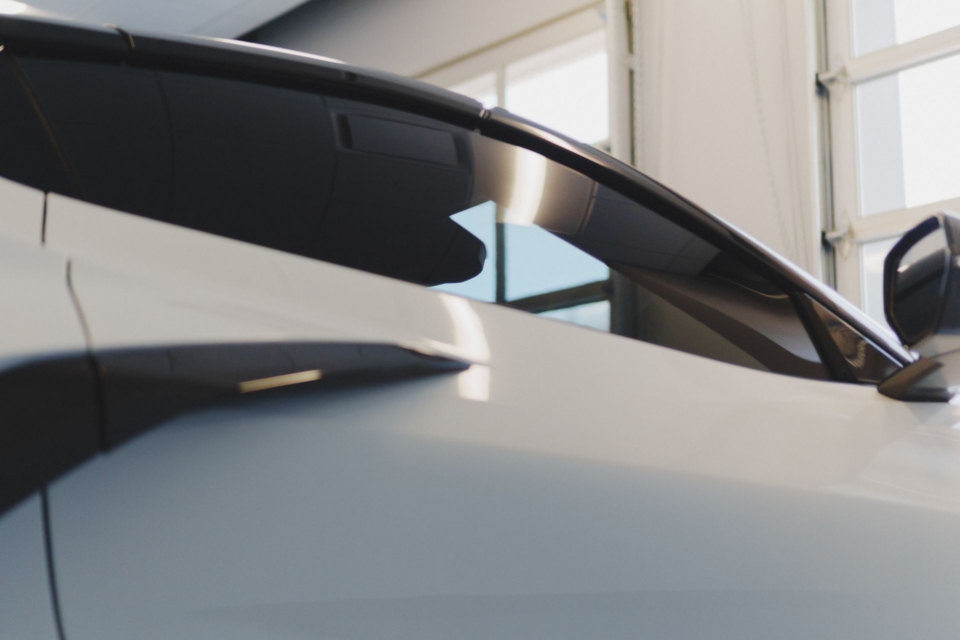 Tint c8 rear glass